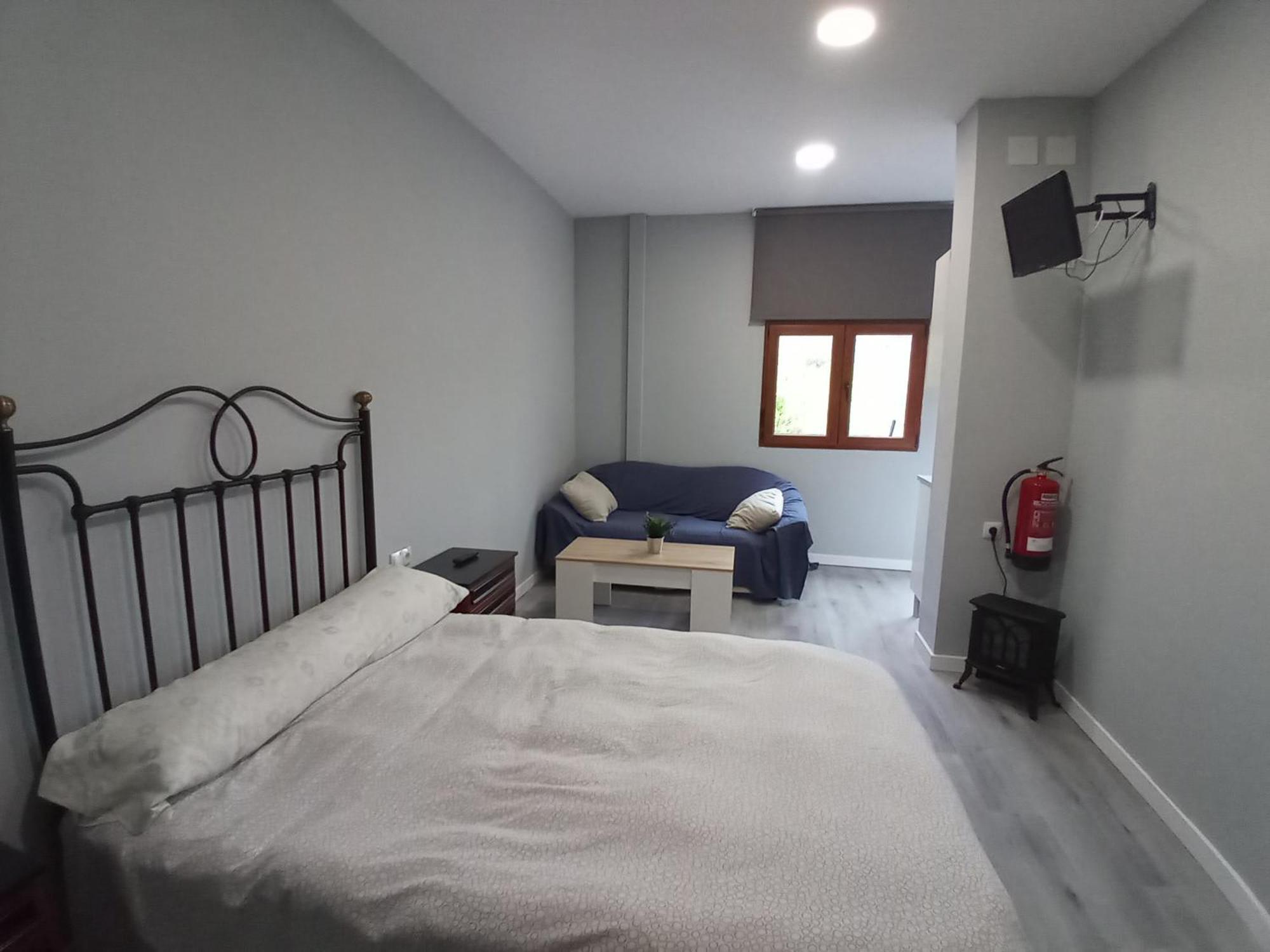 Estudios El Puntual De Romillo Luaran gambar