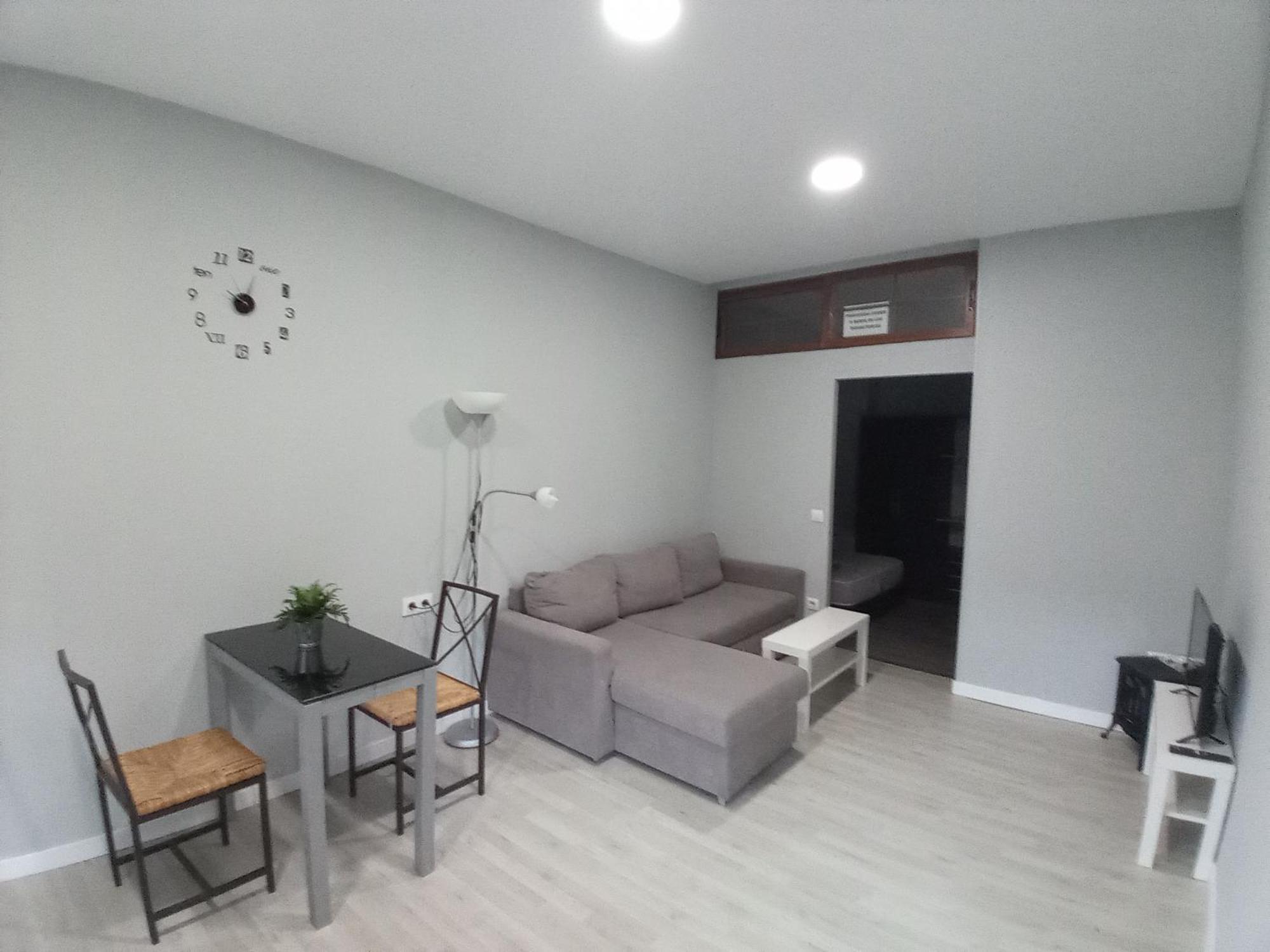Estudios El Puntual De Romillo Luaran gambar